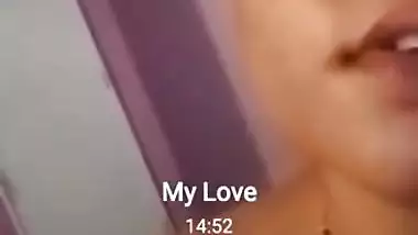 Lankan girl showing nude on video call