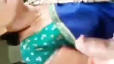 Cheating wife sucking cock in car outdoor