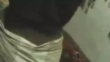 This sexy bhabhi gets off knowing that you are...