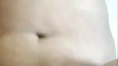 Gujrati milf’s xxx MMS with her lover from Oyo room