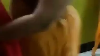 Big boob Tamil Bhabhi strips in nude MMS for her BF