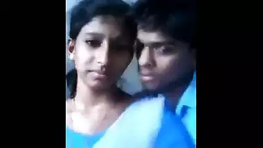 Nude desi girl’s college romance with her BF