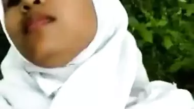 Sexy Sri Lankan Lovers OutDoor Sex