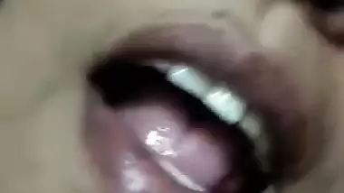 Huge boobs Indian aunty crushing her breast MMS